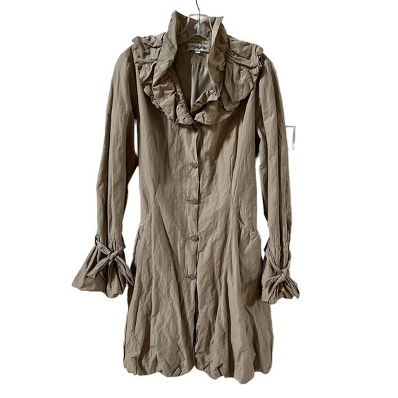 On Parle De Vous Ruffled Neck Belted Trench-coat in Beige XL - Picture 3 of 16